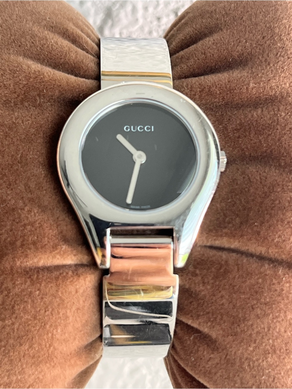 GUCCI 6700L Stainless Steel belt series ladies Watch